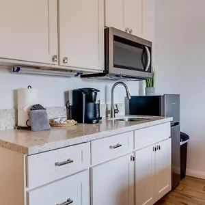 Unit 4 Maui Ohana Modern , Wailuku United States