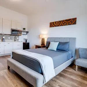 Unit 6 Maui Ohana Modern , Wailuku United States