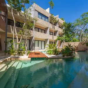 *jungle Ph W/pool, Close To Downtown & , Tulum Mexico